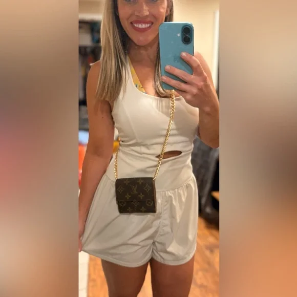 Authentic Vintage Louis Vuitton Compact Wallet - Picture 4 of 13